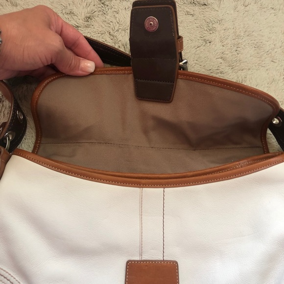 Coach purse - Picture 3 of 4